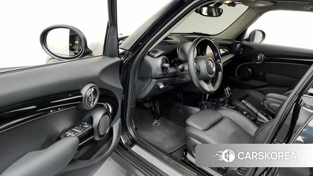 Mini Cooper id 4303007 из Кореи 30