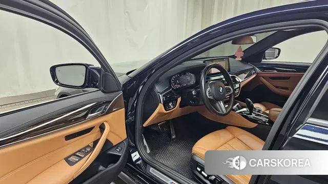 BMW 5 Series (G30) id 3311505 из Кореи 20