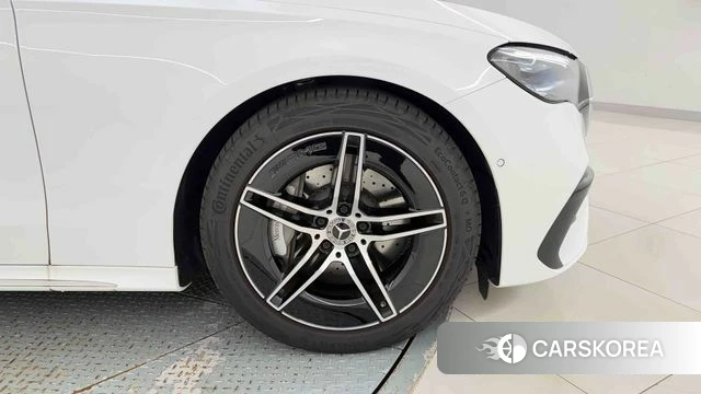 Mercedes-Benz E-Class W214 id 4862757 из Кореи 19