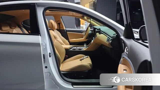 Genesis The New G70 id 3442671 из Кореи 20