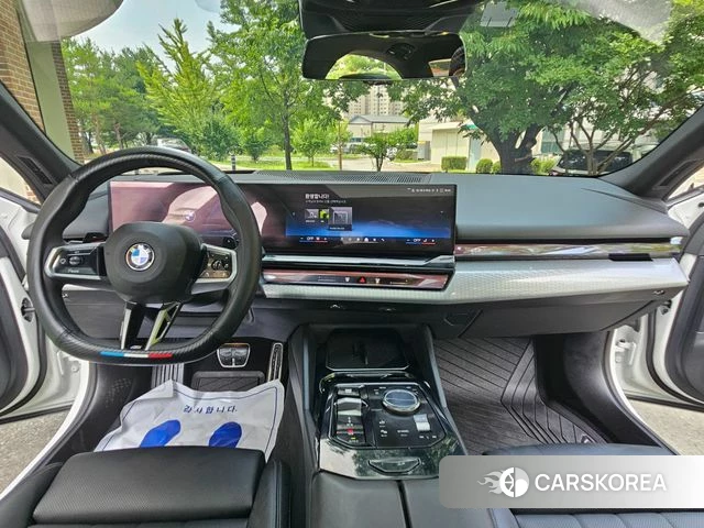 BMW 5 Series (G60) id 4599863 из Кореи 20