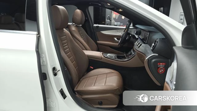 Mercedes-Benz E-Class W213 id 4647001 из Кореи 36