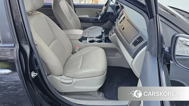 Kia The New Carnival id 3627109 из Кореи 20