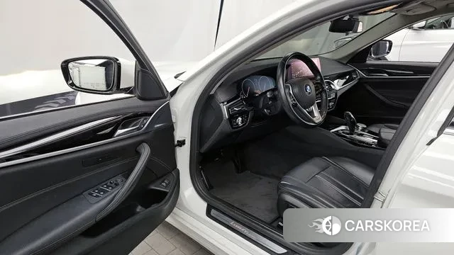 BMW 5 Series (G30) id 3434377 из Кореи 20