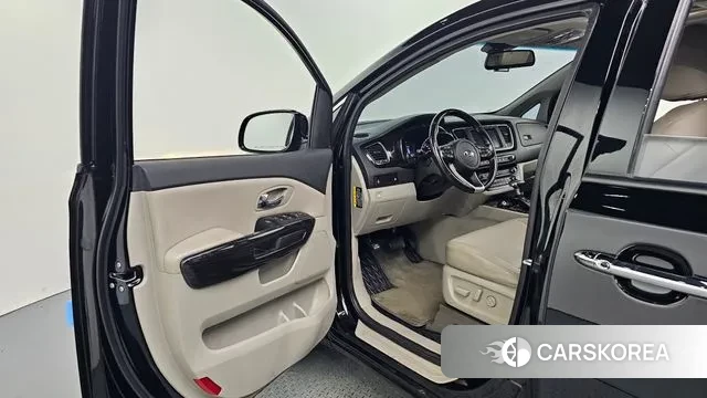 Kia The New Carnival id 3033837 из Кореи 20