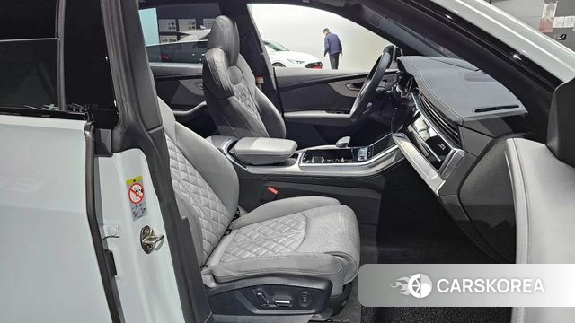 Audi Q8 (4M) id 3831360 из Кореи 20