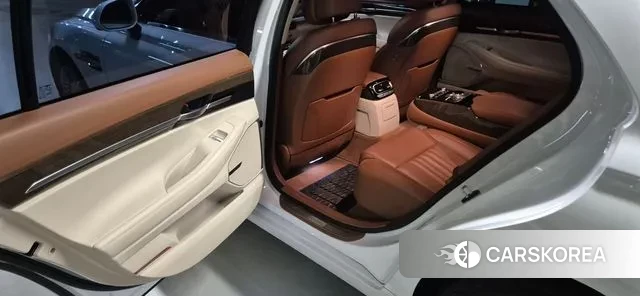Genesis G90 id 3619163 из Кореи 16