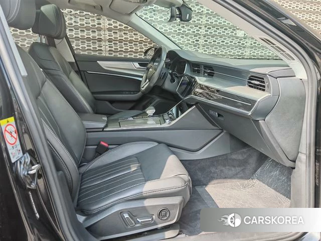 Audi A6L id 4209649 из Китая 17