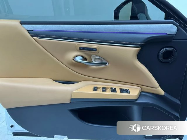 Lexus ES id 4255710 из Китая 20