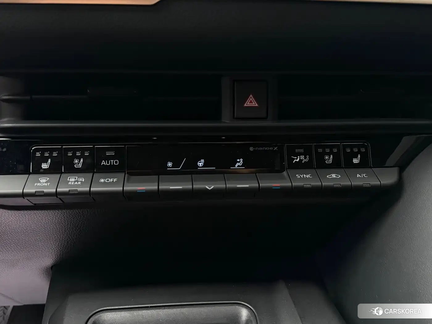Toyota Crown SportCross id 4599827 из Китая 18