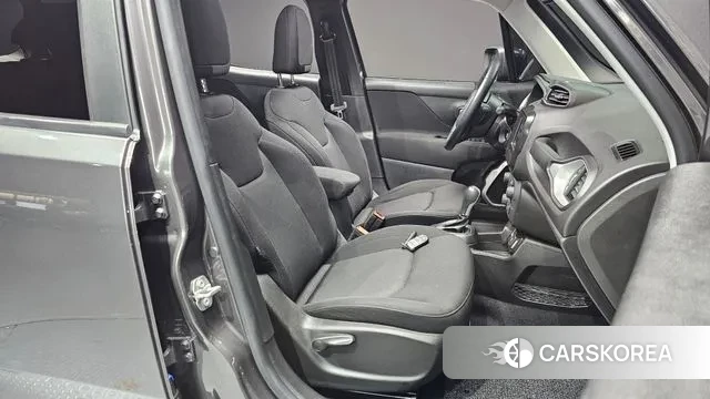 Jeep Renegade id 3075437 из Кореи 20