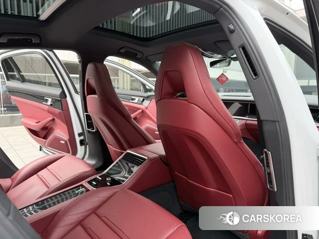 Porsche Panamera id 3939255 из Китая 15