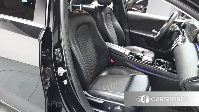 Mercedes-Benz A-Class W177 id 3535726 из Кореи 20