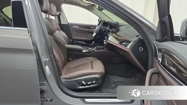 BMW 5 Series (G30) id 3016716 из Кореи 20