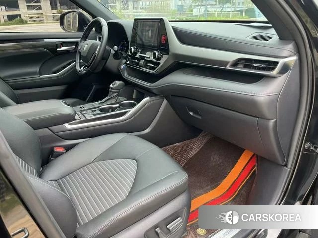 Toyota Crown Lufang id 4313927 из Китая 22