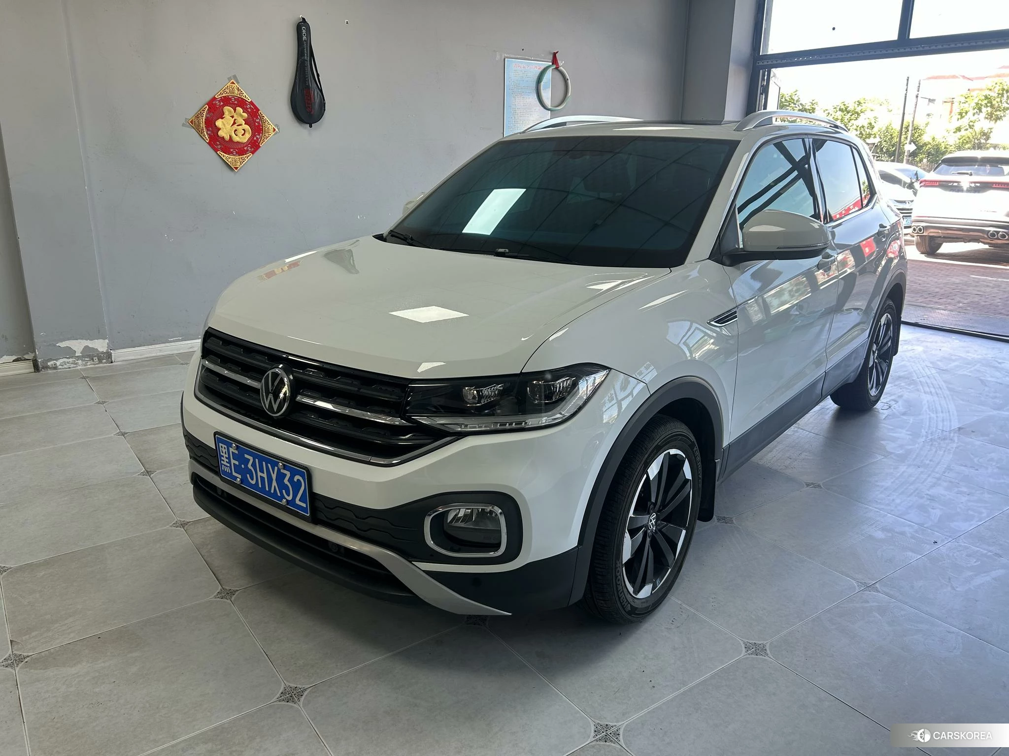 Volkswagen Exploring the shadow id 4513553 из Китая 19