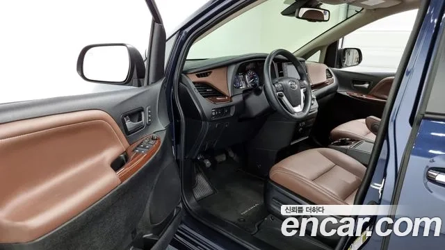 Toyota Sienna id 2951831 из Кореи 20