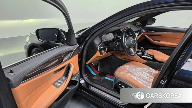 BMW 5 Series (G30) id 4476323 из Кореи 33