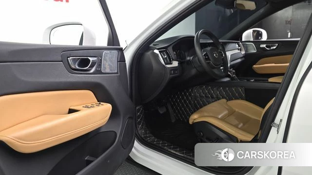 Volvo XC60 second Generation id 4794743 из Кореи 34