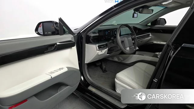 Hyundai Grandeur Hybrid (GN7) id 3817930 из Кореи 20