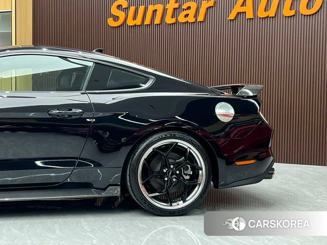 Ford Mustang id 4368397 из Китая 31