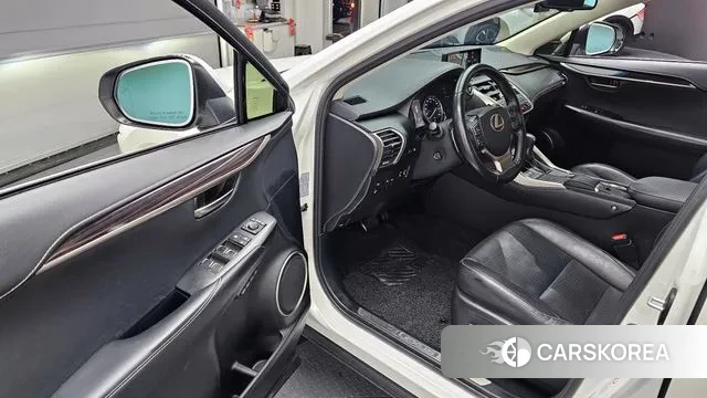 Lexus NX300h id 3692657 из Кореи 20