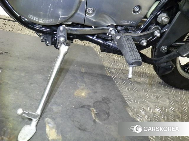 Yamaha SR 400 id 3945355 из Японии 31