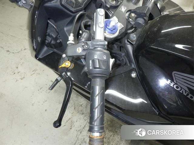 Проданный Honda CBR400R id 3998231 из Японии, фото 24