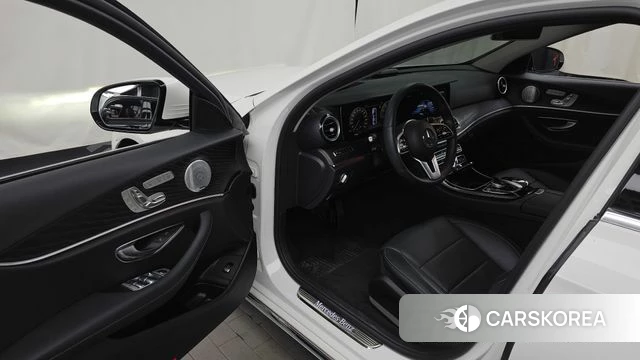 Mercedes-Benz E-Class W213 id 4652099 из Кореи 32
