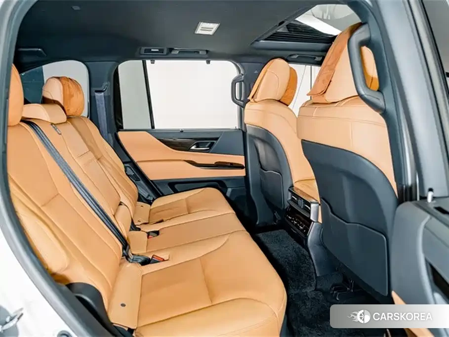 Lexus LX id 4514195 из Китая 27