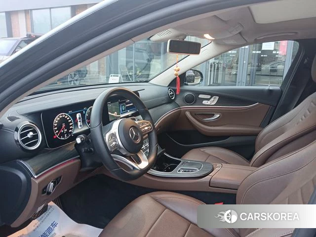 Mercedes-Benz E-class id 3857635 из Китая 30