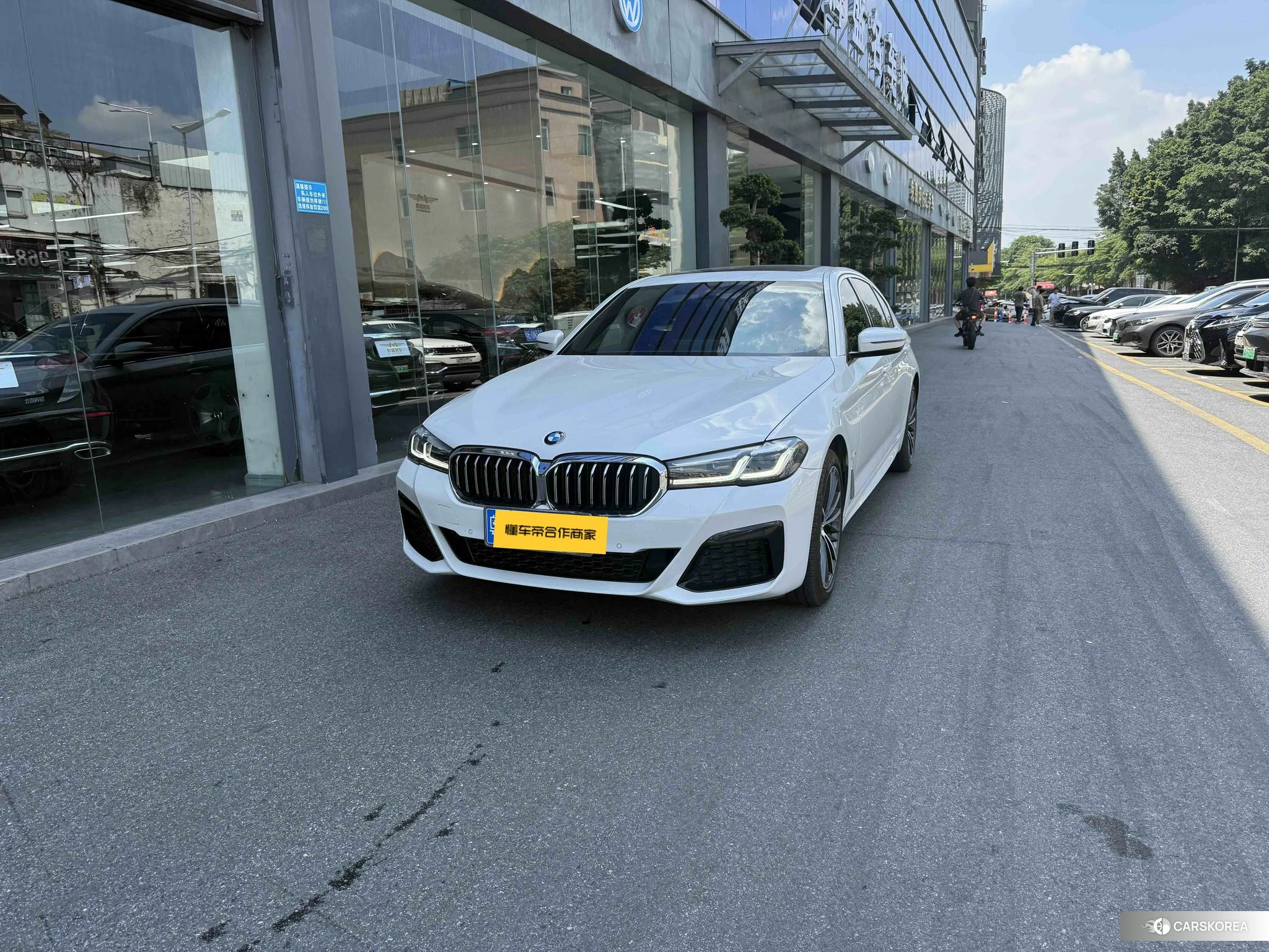 BMW 5 series id 4420416 из Китая 11