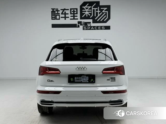Audi Q5L id 4264128 из Китая 17