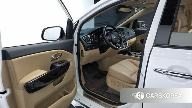 Kia The New Carnival id 4530675 из Кореи 20