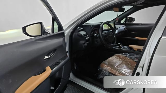 Lexus UX300h id 4329547 из Кореи 31