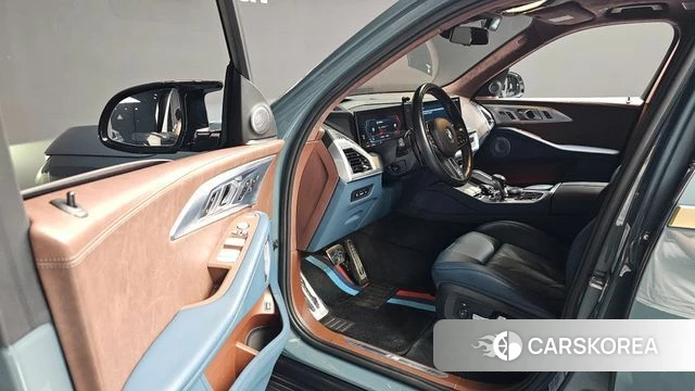 BMW XM (G09) id 4222979 из Кореи 32