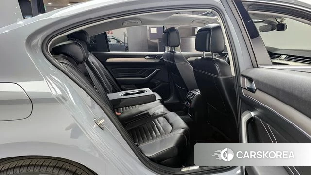 Volkswagen Passat GT (B8) id 4395697 из Кореи 32