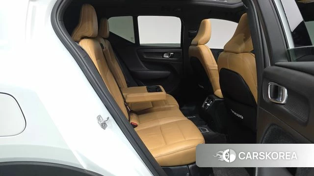 Volvo XC40 id 4737408 из Кореи 36