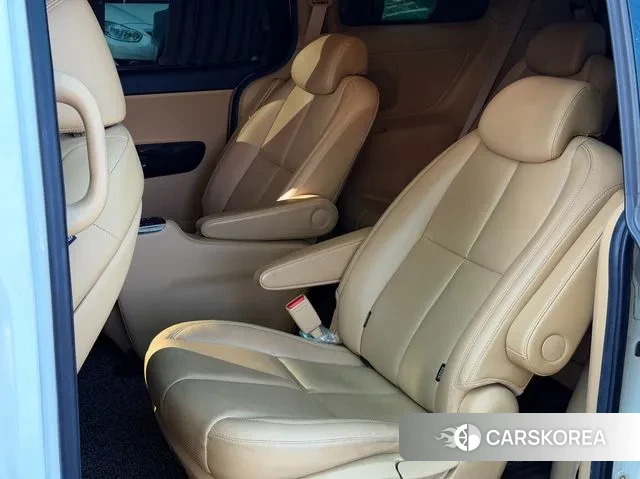 Kia The New Carnival id 3429200 из Кореи 18