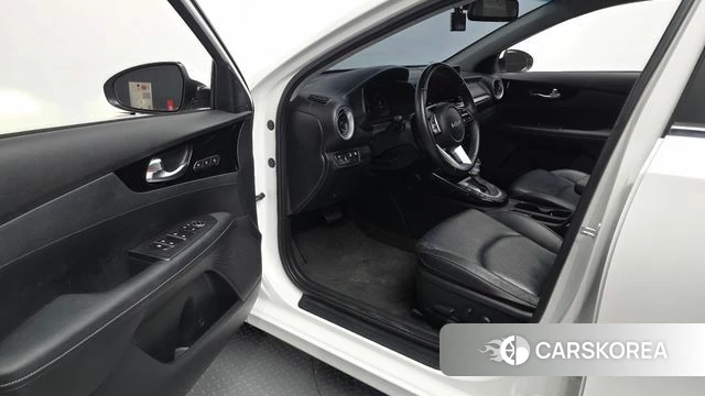 Kia The New K3 2nd generation id 4355456 из Кореи 35