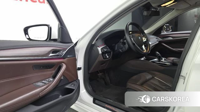 BMW 5 Series (G30) id 4918381 из Кореи 20