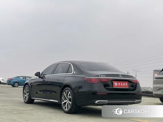 Mercedes-Benz E-class id 4257613 из Китая 25