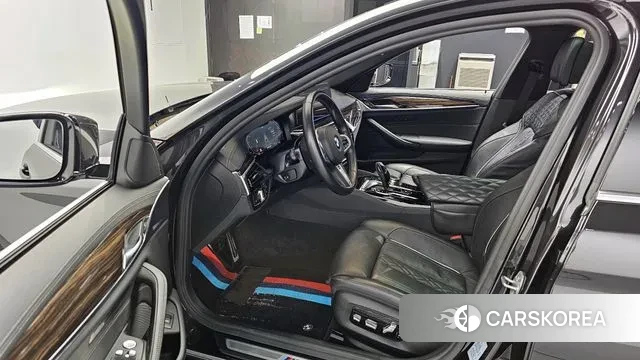 BMW 5 Series (G30) id 3493022 из Кореи 20