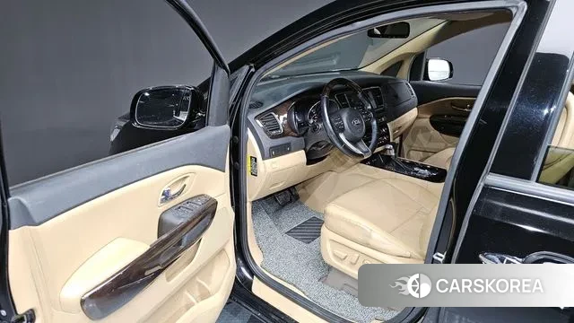 Kia The New Carnival id 3703338 из Кореи 20