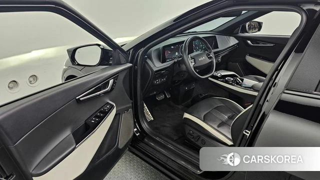 Kia EV6 id 3934456 из Кореи 20