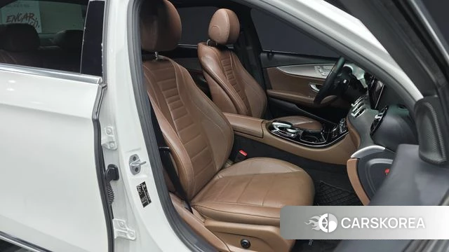 Mercedes-Benz E-Class W213 id 3796081 из Кореи 20