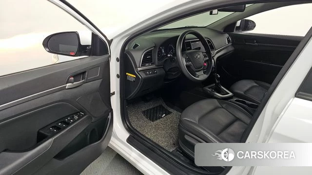 Hyundai Avante AD id 4197255 из Кореи 32