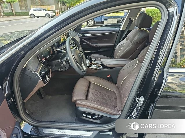 BMW 5 Series (G30) id 4675506 из Кореи 20