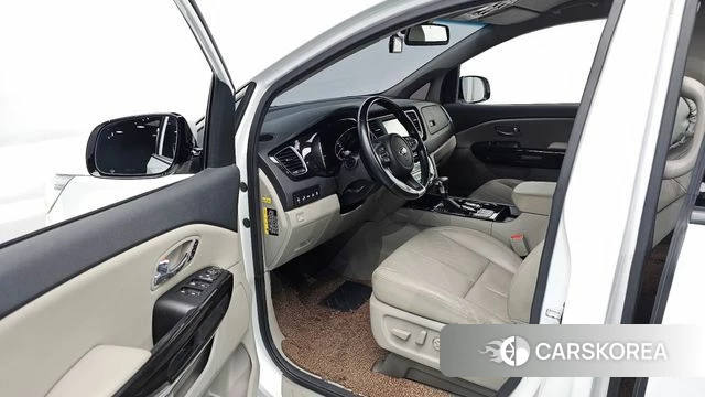 Kia The New Carnival id 3853724 из Кореи 20