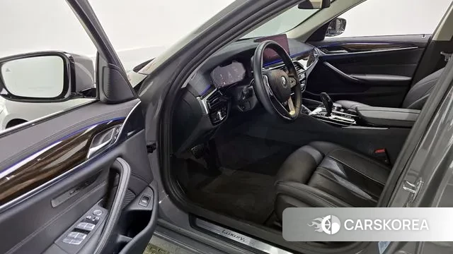 BMW 5 Series (G30) id 3639611 из Кореи 20